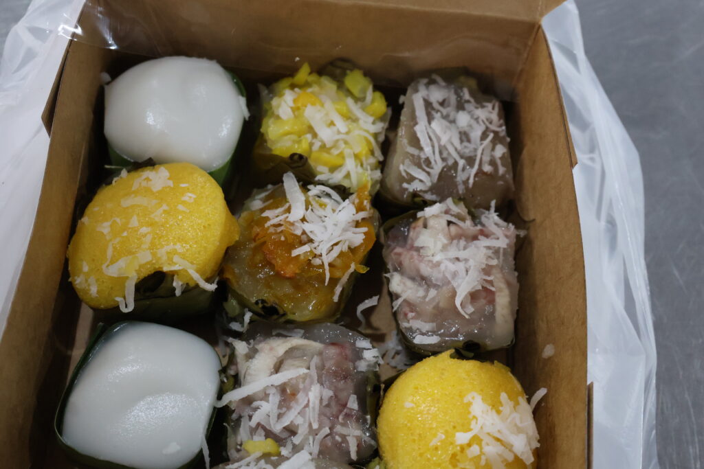 曼谷南龍市場Nanta Thai desserts店的泰式綜合甜點