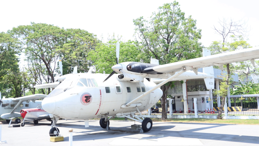 曼谷 N11 Hotel 周邊景點 泰國皇家空軍博物館戶外退役軍機展示