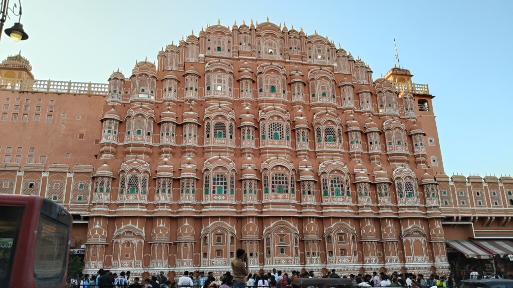 印度齋浦爾著名景點風之宮 Hawa Mahal 建築外觀