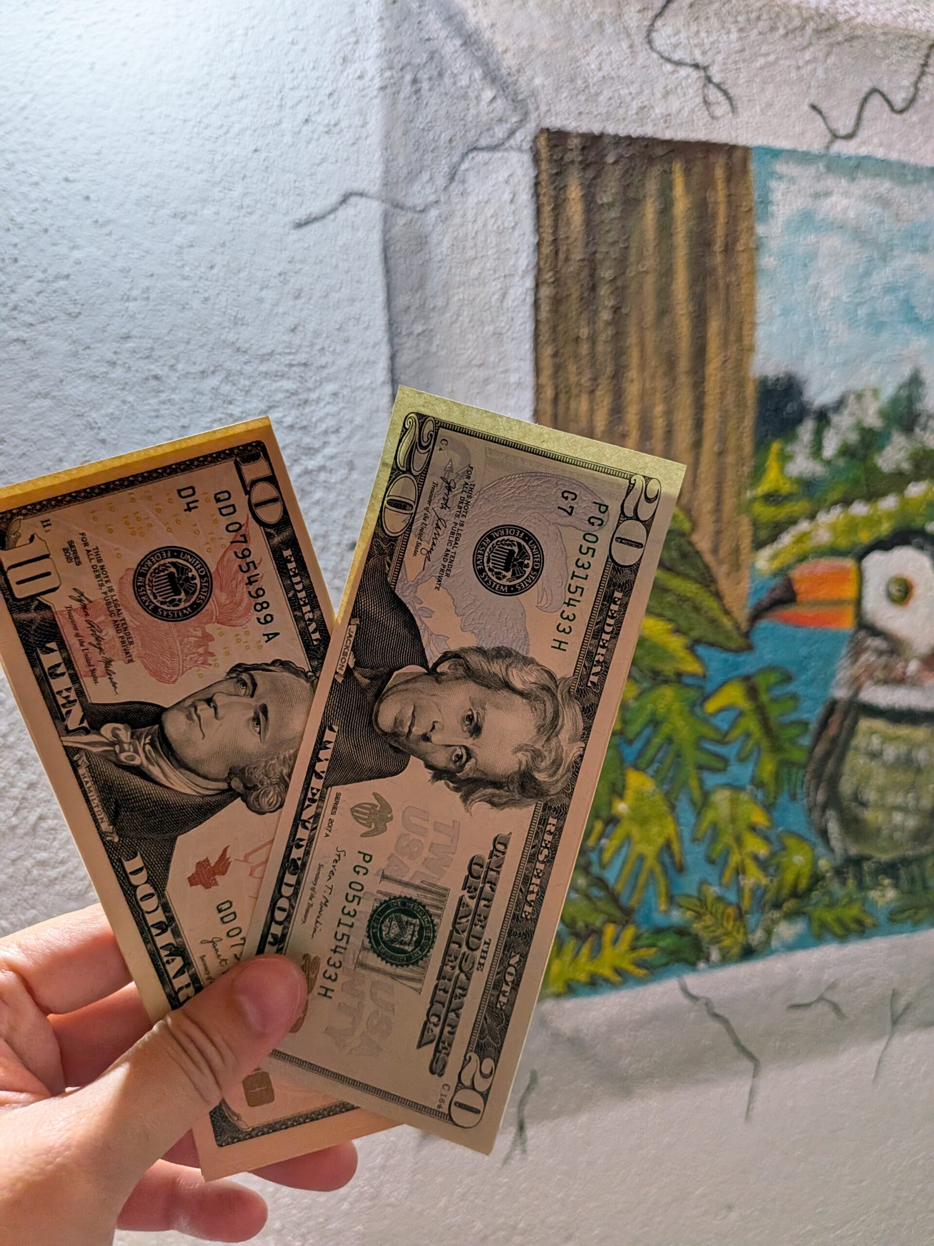 平整的美金紙鈔示意圖